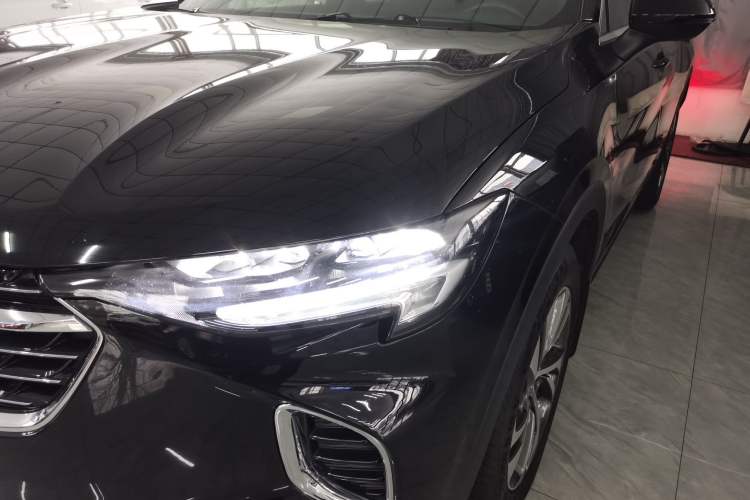 Used Buick Envision 2020 Encore S 652T Two-Wheel Drive Luxury Model
