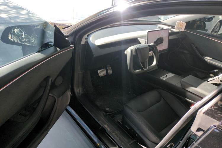 Used Tesla Model 3 2023 Long-Range All-Wheel-Drive Version
