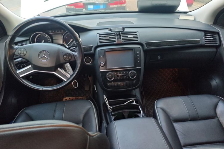 Used Mercedes-Benz R-Class 2015 R 320 4MATIC Luxury Model
