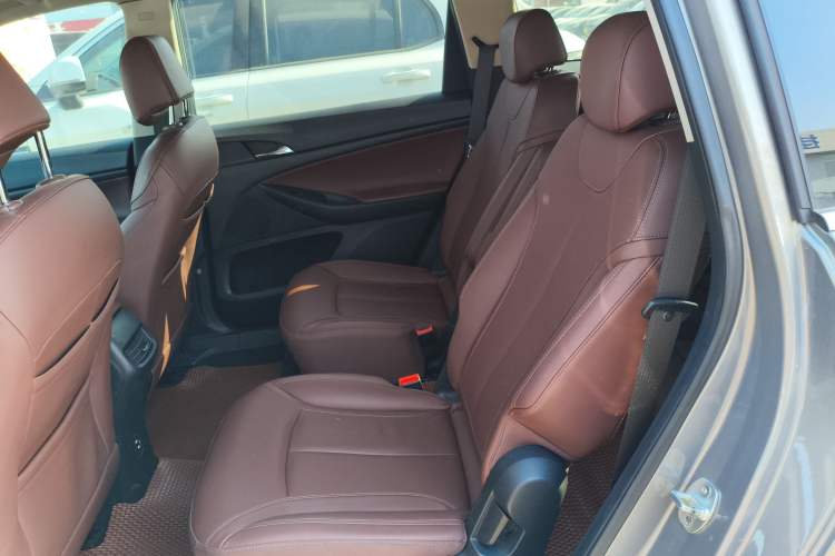 Used Buick GL6 2018 18T 6-Seater Luxury Model
