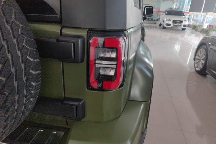 Used  BJ40 2021 2.0D Automatic Four-Wheel Drive Blade Hero Edition Adventurer Type
