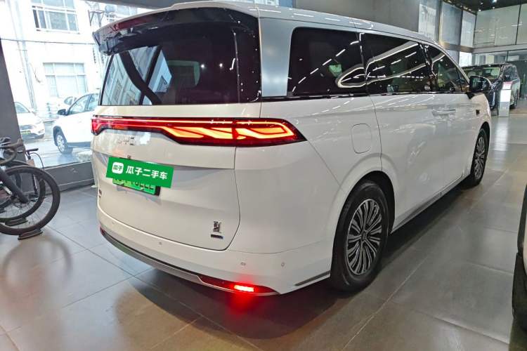 Used BYD Xia 2025 DM-i 1.5T 180km Beyond Edition
