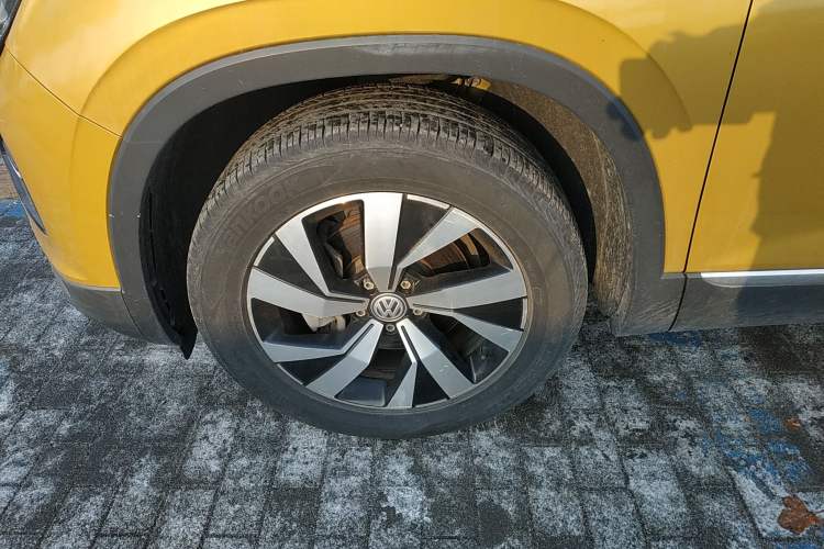 Used Volkswagen Tayron 2019 330TSI Two-Wheel-Drive Luxury Version China V Emission Standard