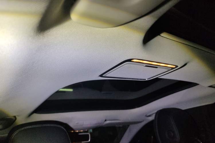 Used Mercedes-Benz E-Class 2020 E 300 L Sporty and Stylish Model
