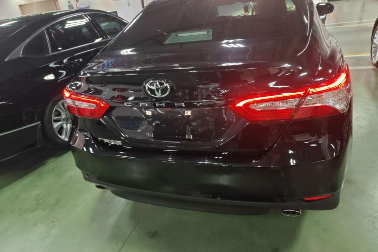 Used Toyota Camry 2023 2.0GVP Premier Edition
