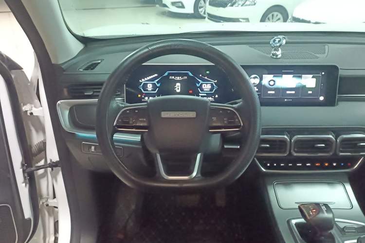 Used JETOUR X70 PLUS 2021 Facelift 1.5T DCT ShanPRO 7-Seater
