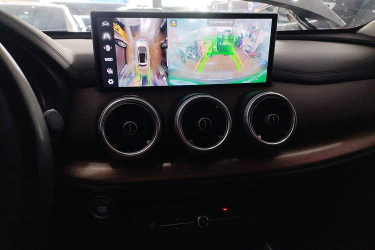 Used Wey VV5 2021 1.5T Two-Wheel Drive Smart Pioneer