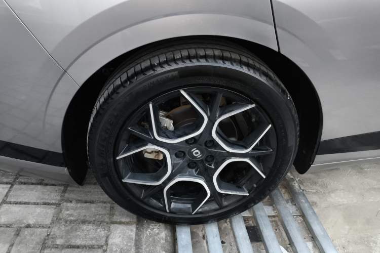 Used  A07 2024 Pure Electric "True Fragrance" Edition 515 Prestige Model
