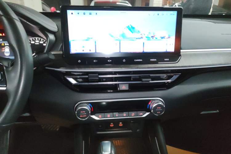 Used Nissan Teana 2022 2.0L XL-Upr Enjoyment Edition
