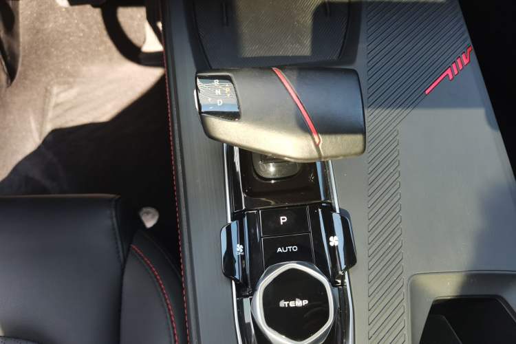 Used Oshan Z6 2022 Blue Whale 1.5T DCT Smart Edition