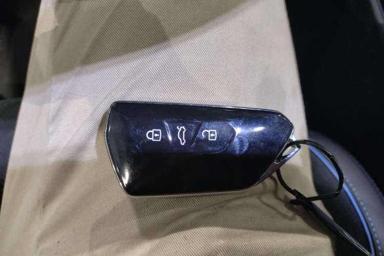 Used Volkswagen Passat 2025 Pro 380TSI Starry Dragon Luxury Edition
