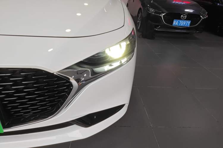 Used Mazda Mazda 3 Axela 2021 2.0L Automatic Zhiyao Edition