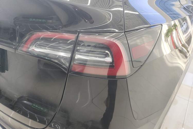 Used Tesla Model Y 2021 Standard Range Rear-Wheel Drive Version
