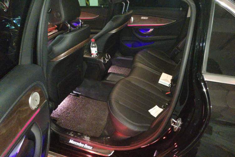 Used Mercedes-Benz E-Class 2019 E 260 L
