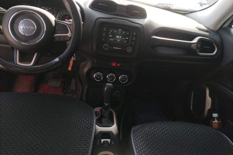 Used  Renegade 2016 1.4T Automatic Jingneng Edition
