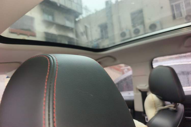 Used Haval H2s 2017 Red-Label 1.5T Dual-Clutch Elite Model
