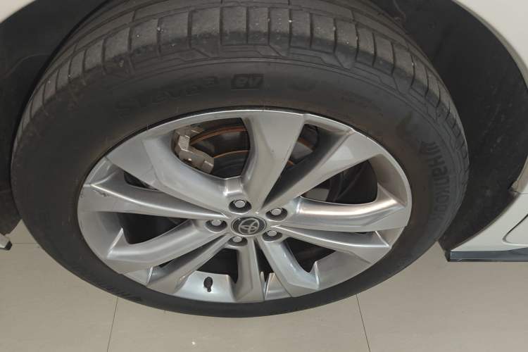 Used Toyota Sienna 2024 2.5L Hybrid Prestige Deluxe Edition
