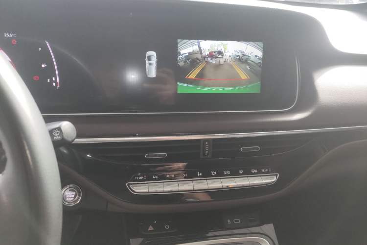 Used GAC Trumpchi M6 2023 PRO 270T DCT Luxury Edition
