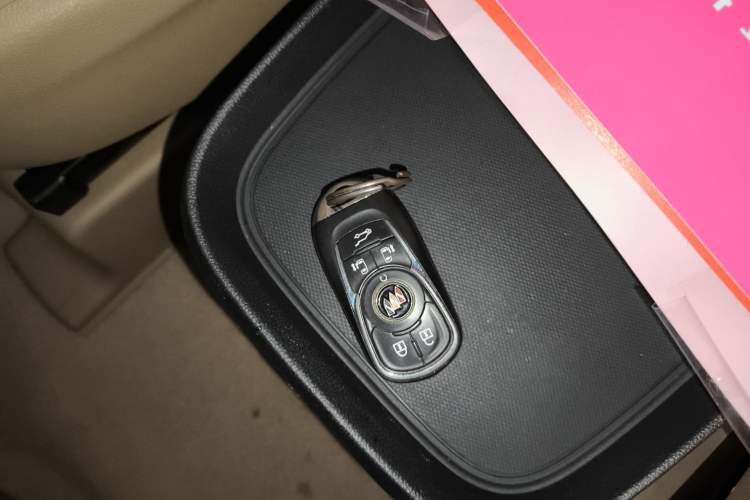 Used Buick GL8 2021 ES Land Cruiser 653T Flagship Model
