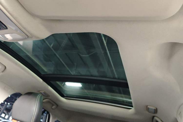 Used Zotye T300 2017 1.5T CVT Premium Edition