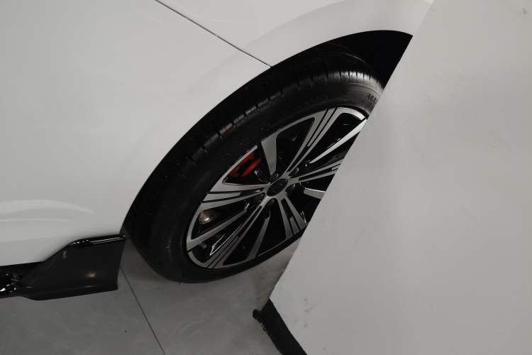 Used Geely Auto Preface 2025 Dongfang Yao 1.5TD Kunlun Edition
