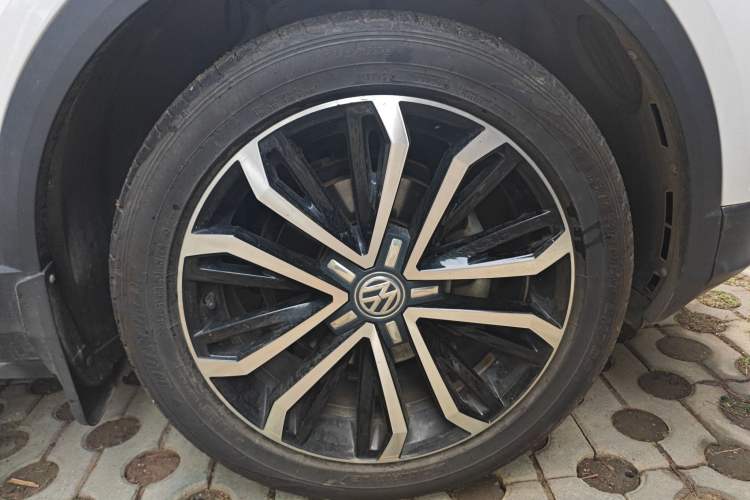 Used Volkswagen T-ROC 2018 280TSI DSG Two-Wheel-Drive Comfort Version China V Standard
