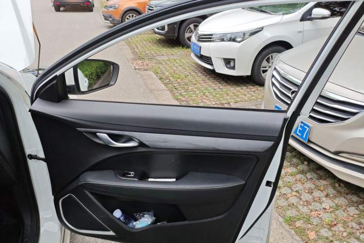 Used Geely Auto Emgrand 2021 UP 1.5L CVT Luxury Model
