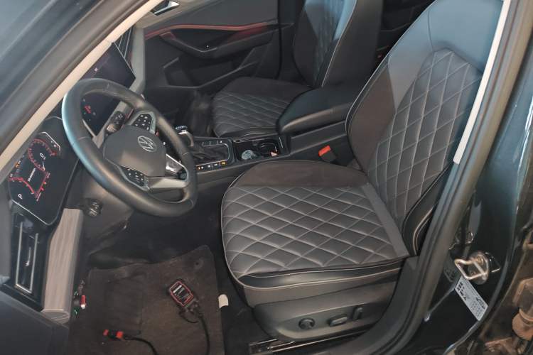 Used Volkswagen Sagitar 2023 300TSI DSG Excellence Edition
