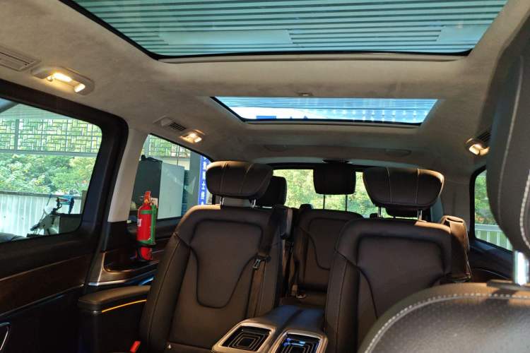 Used Mercedes-Benz V-Class 2021 V 260 L Long-wheelbase Luxury Edition
