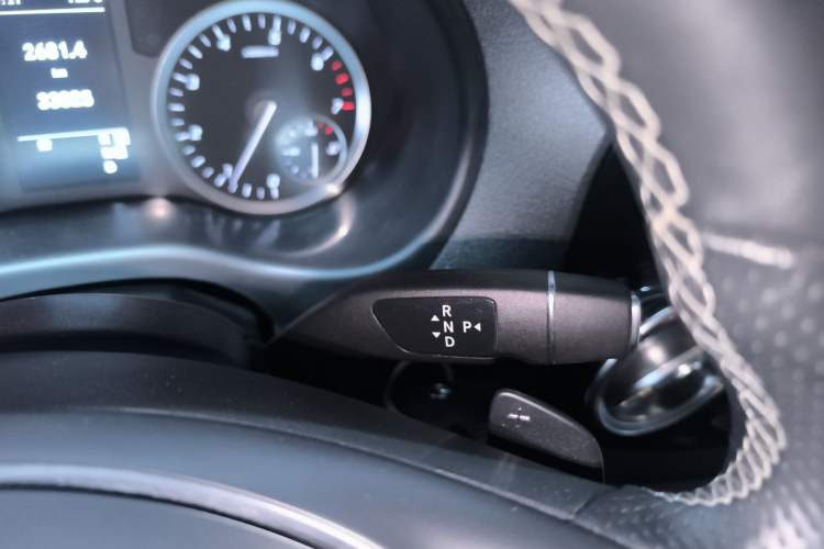 Used Mercedes-Benz Vito 2023 2.0T Business Version 7 Seats