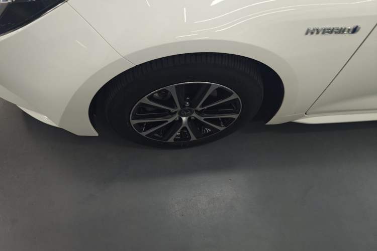 Used Toyota Levin 2023 Smart Electric Hybrid Dual-Engine 1.8L Leading Edition
