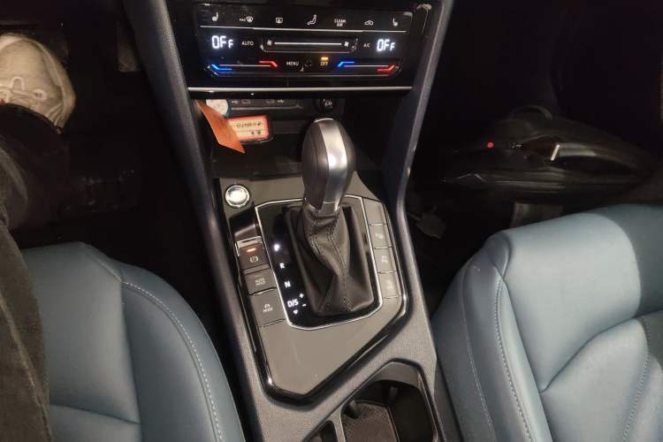 Used Volkswagen Tharu 2024 300TSI Two-Wheel-Drive Moon Luxury Edition