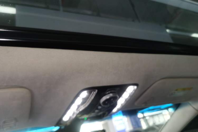 Used Buick Century 2023 2.0T Six-Seater Yinshi Edition