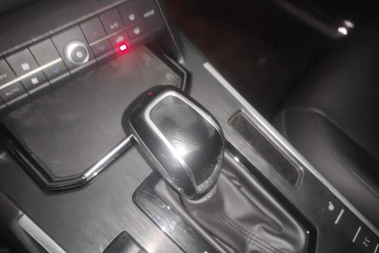 Used Wey VV7 2017 2.0T Flagship Edition
