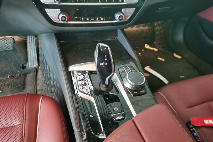 Used BMW 5 Series 2022 Second Facelift 525Li M Sport Package
