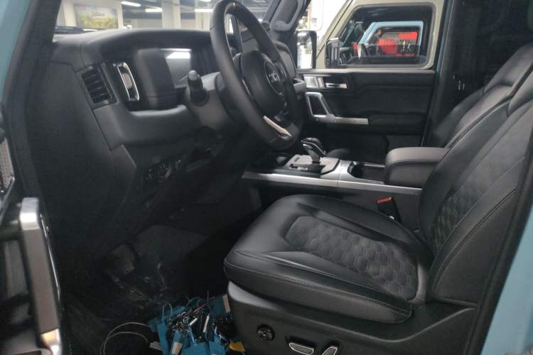 Used  T01 2025 2.0T Changfeng
