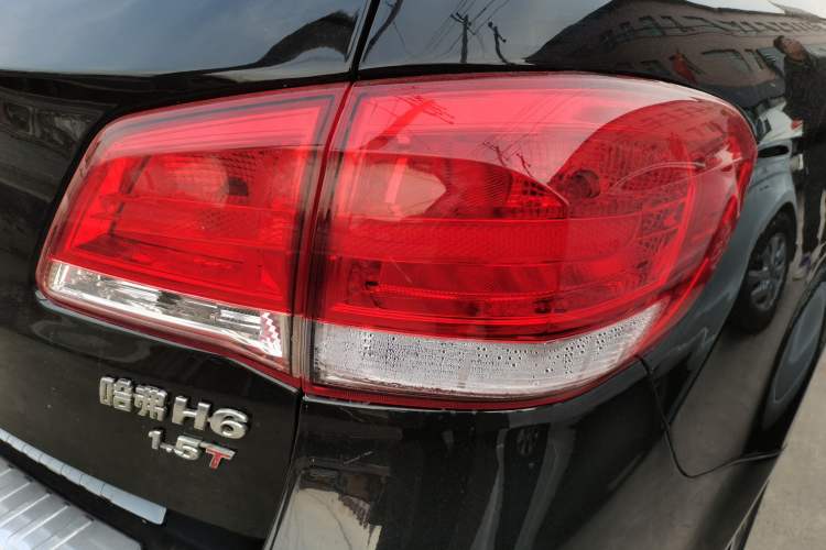 Used Haval H6 2013 Upgraded Model 1.5T Manual Two-Wheel Drive Elite Version