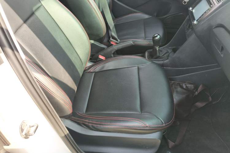 Used Volkswagen Polo 2016 1.4L Manual Fashion Model
