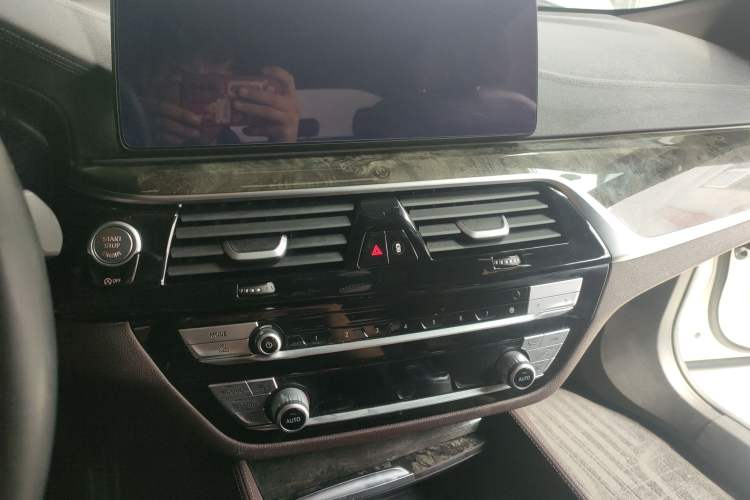 Used BMW 6 Series GT 2020 630i M Sport Touring Edition
