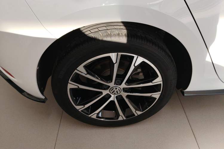 Used Volkswagen Golf 2018 280TSI Automatic R-Line Model
