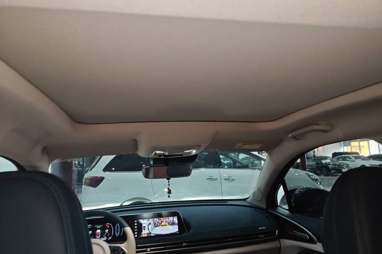 Used ORA Good Cat 2021 400km Standard Range Venus Edition Lithium-Ion Battery