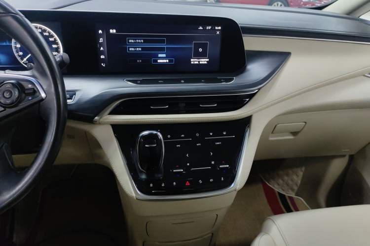 Used Buick GL8 2022 ES Landtrek 653T Flagship Model
