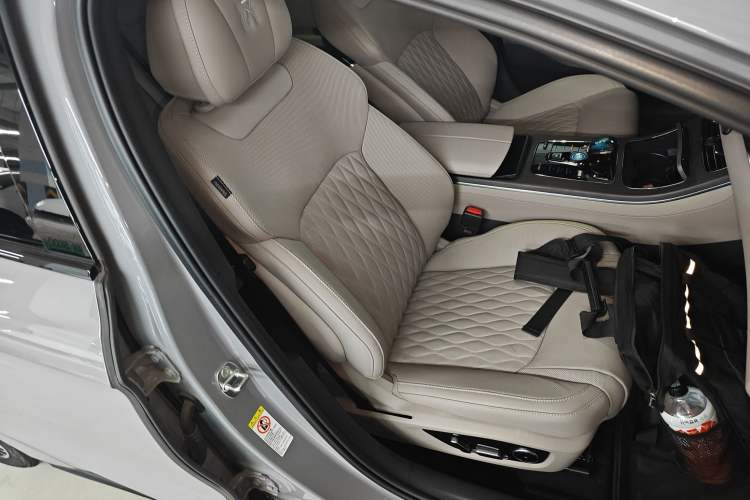 Used BYD Han 2025 EV with 701 km of Laser Radar-Enabled Intelligent Driving
