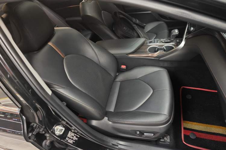 Used Toyota Camry 2019 2.5G Luxury Edition China VI Standard