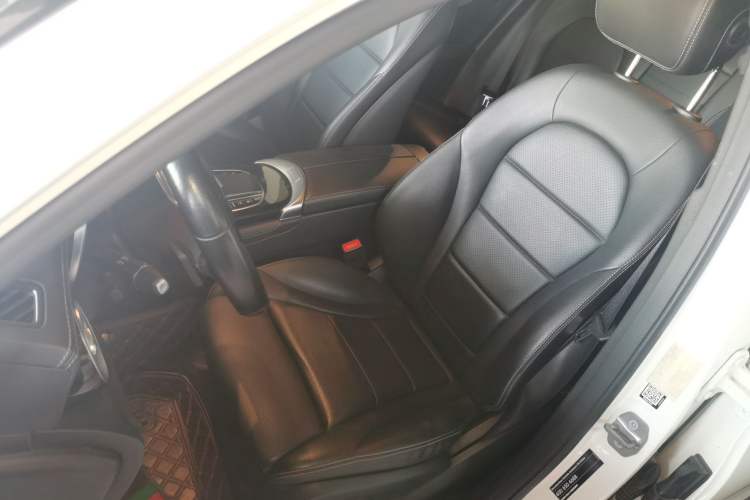 Used Mercedes-Benz GLC Coupe 2020 GLC 260 4MATIC Coupe SUV
