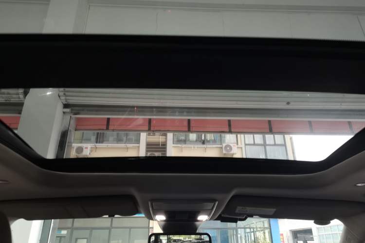 Used Honda CR-V 2023 240TURBO Two-Wheel Drive Deluxe Edition 7 Seats
