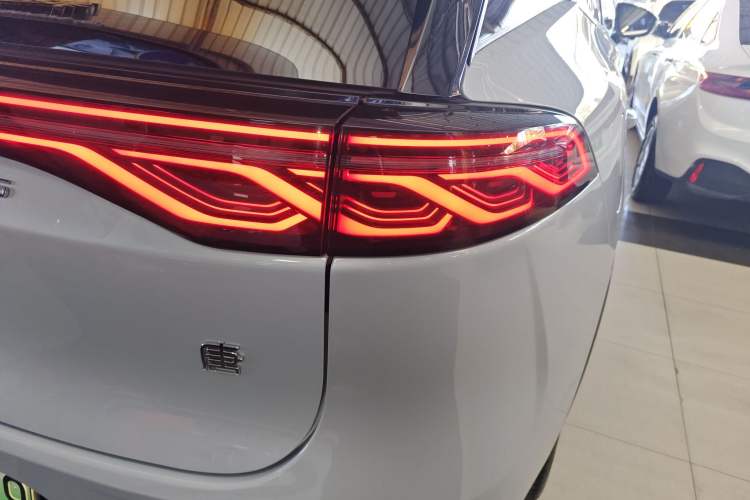 Used BYD Tang New Energy 2024 EV Champion Edition 600KM Deluxe Model
