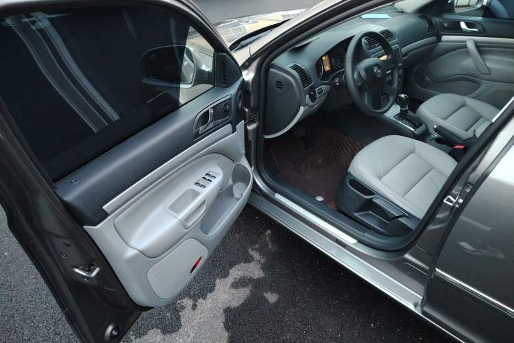 Used Skoda Octavia 2014 1.8TSI DSG Yijun Edition