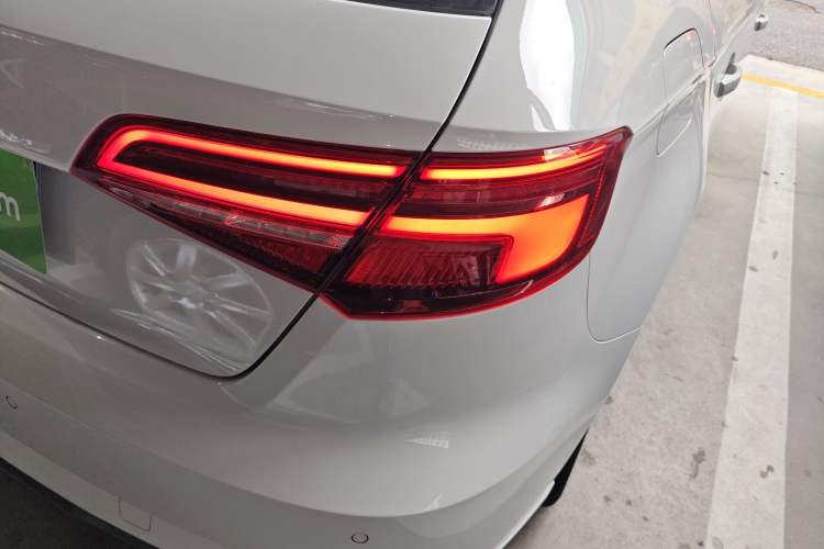 Used Audi A3 2020 Sportback 35 TFSI Fashion Edition China VI Emission Standard
