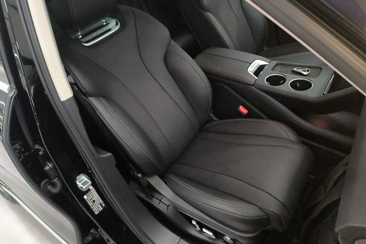 Used Wey Mocha New Energy 2024 Hi4 Four-Wheel Drive Long-Range Version
